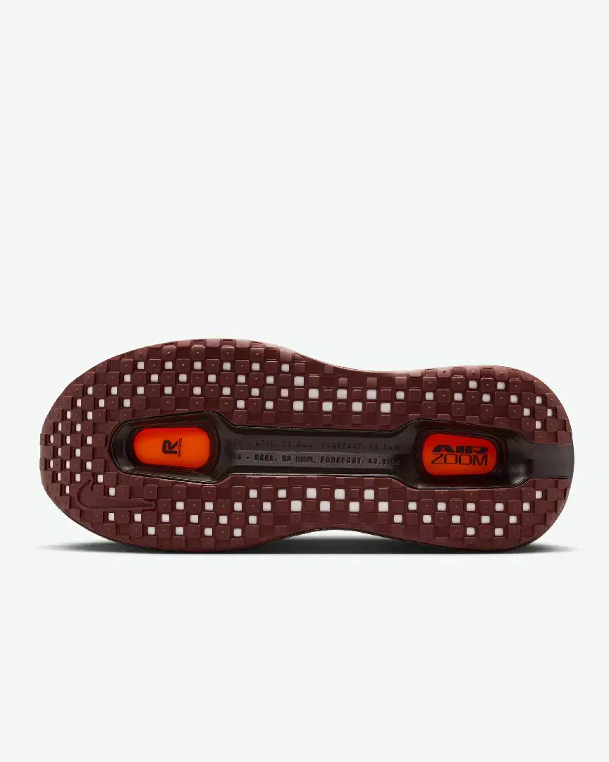 Nike Vomero Premium X Renegade M - IQ7314-200 (1) au meilleur prix !