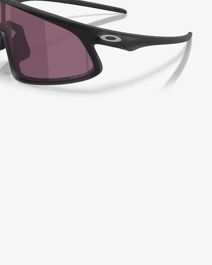 Oakley RSLV 141 - OO9524-D95240241 (4) au meilleur prix !
