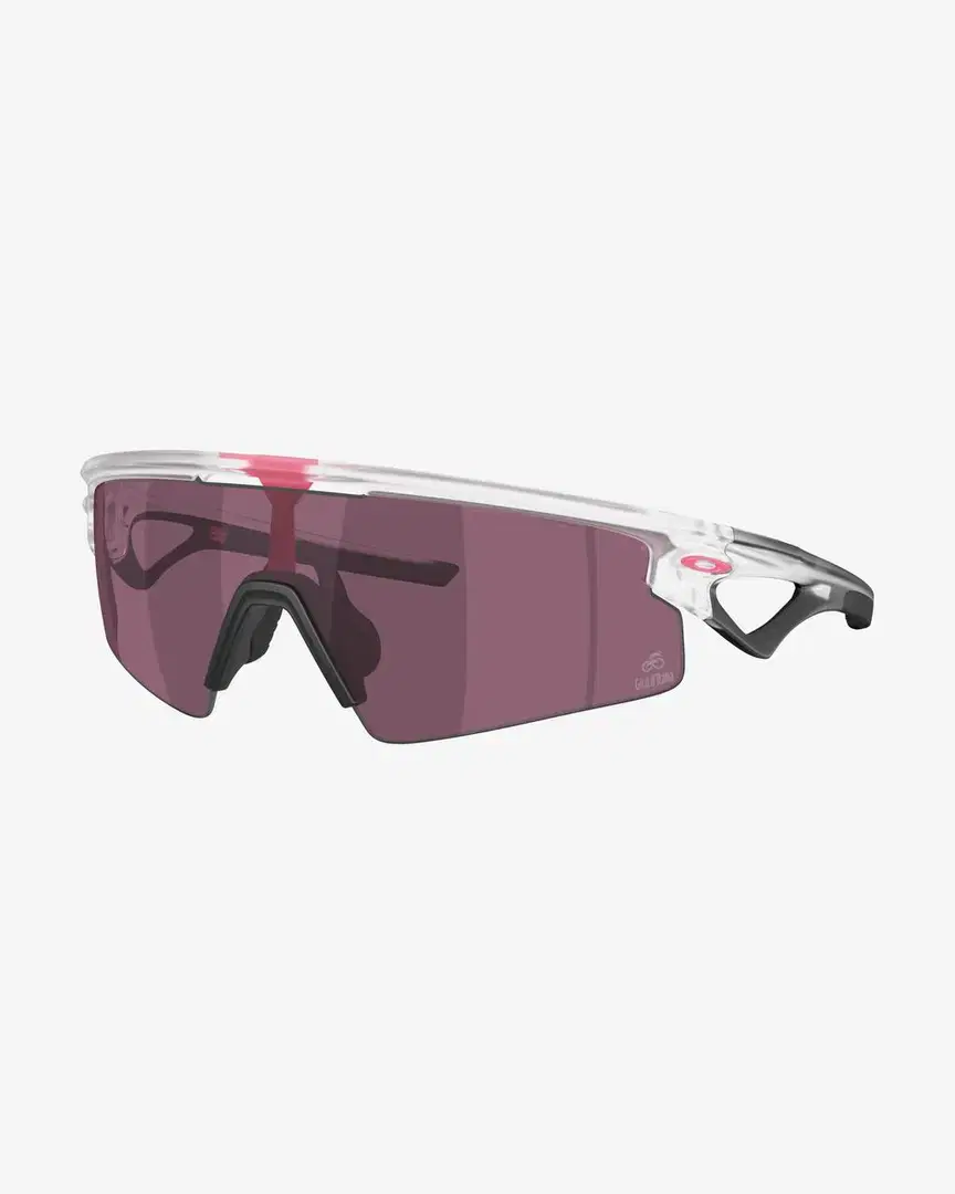 Oakley Sphaera Strike - OO9531-09 (2) au meilleur prix !