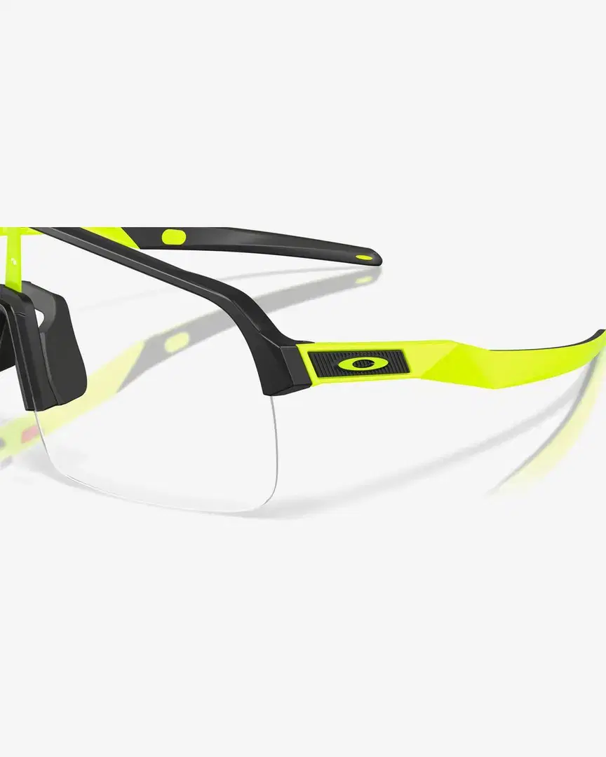 Oakley Sutro Lite Sweep Prizm - OO9463-946380 (4) au meilleur prix !