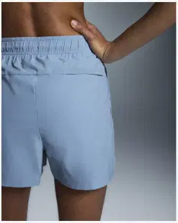 On Running Pantalones Cortos Core 3Cm Mujer – 5/5