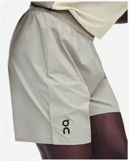 Pantalones cortos de rendimiento On Running de 7 cm Hombre – 4/5