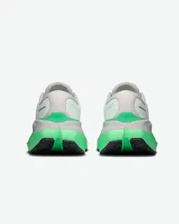 On Running Cloudrunner 3 Max Mujer – 5/5