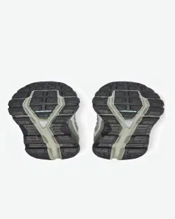 On Running Cloudventure 2 Hombre – 3/5