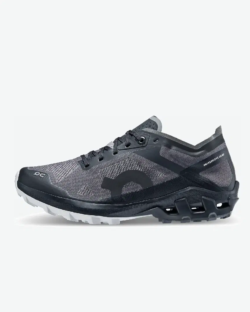 On Running Cloudventure Peak 3 W - Women (10) au meilleur prix !