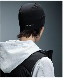 Gorro On Running Core Unisex – 4/5
