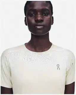 Camiseta On Running Performance-T Mujer – 2/5