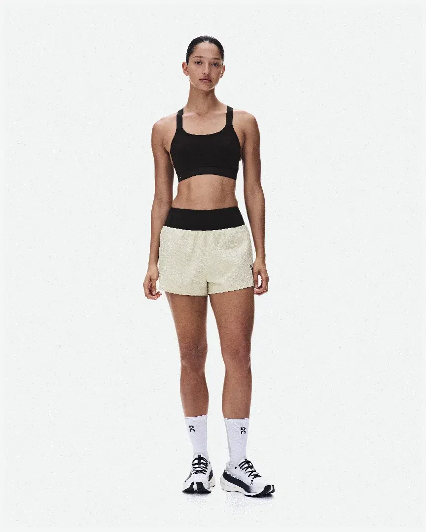 Pantalones cortos de rendimiento Volt de On Running