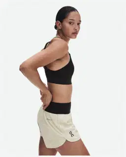 Pantalones cortos de rendimiento Volt de On Running Mujer – 5/5