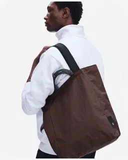 On Running Tote Pack 25L Unisex – 4/5