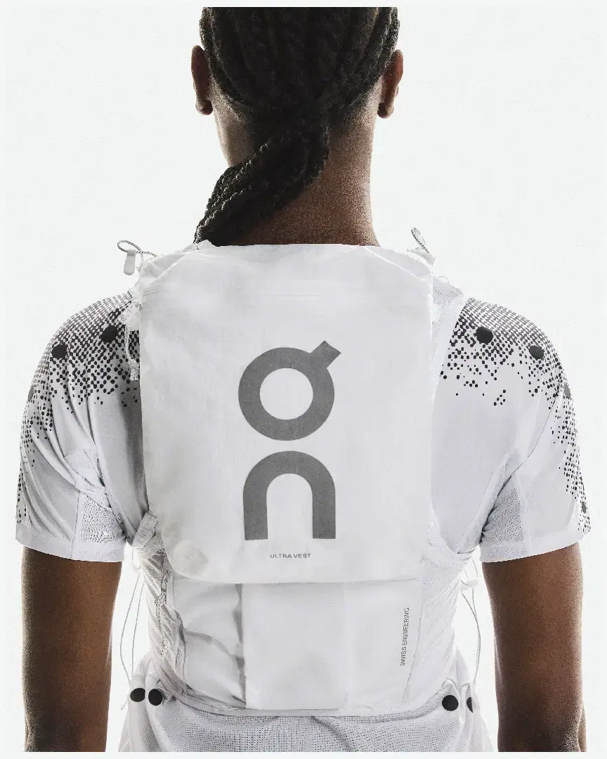 On Running Ultra Vest Pro - 2UF30130069 (2) au meilleur prix !