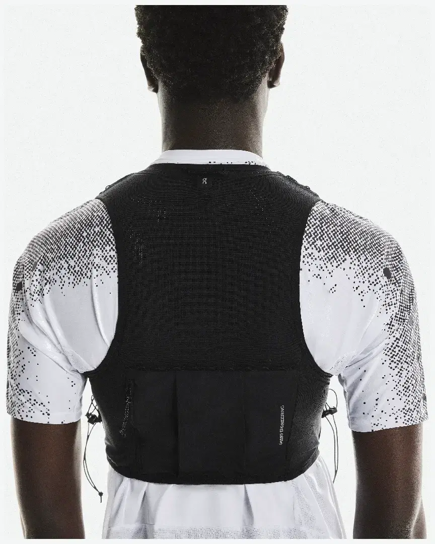 On Running Ultra Vest Pro - 2UF30130553 (1) au meilleur prix !