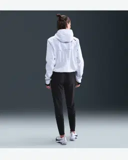 Pantalón de cintura media Dri-Fit Nike Swift Mujer – 4/4