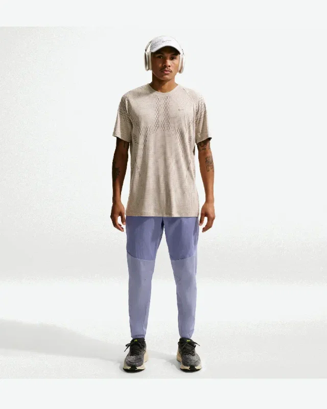 Pantalón Tejido Impermeable Nike Stride M