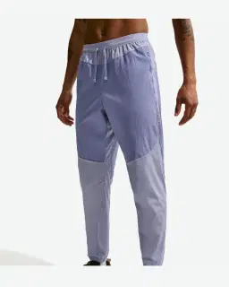 Pantalón Tejido Impermeable Nike Stride Hombre – 2/4