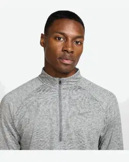 Sudadera 1/4 Zip Dri-Fit Nike Stride Hombre – 3/4