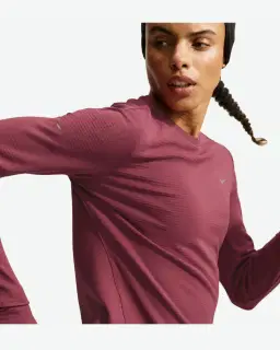 Sudadera Therma-Fit Nike Swift Mujer – 3/4