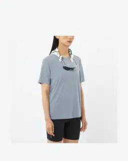 Salomon Shakeout Core Ss Tee Mujer – 1/4