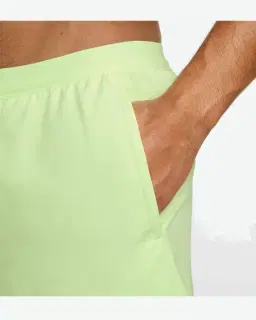 Corto 2-En-1 18 Cm Dri-Fit Nike Stride Hombre – 4/4