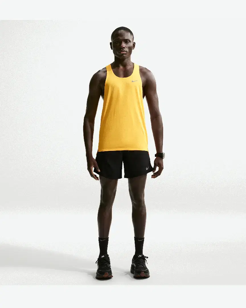 Corto 2-En-1 18 Cm Dri-Fit Nike Stride M - IF2036-010 (0) au meilleur prix !