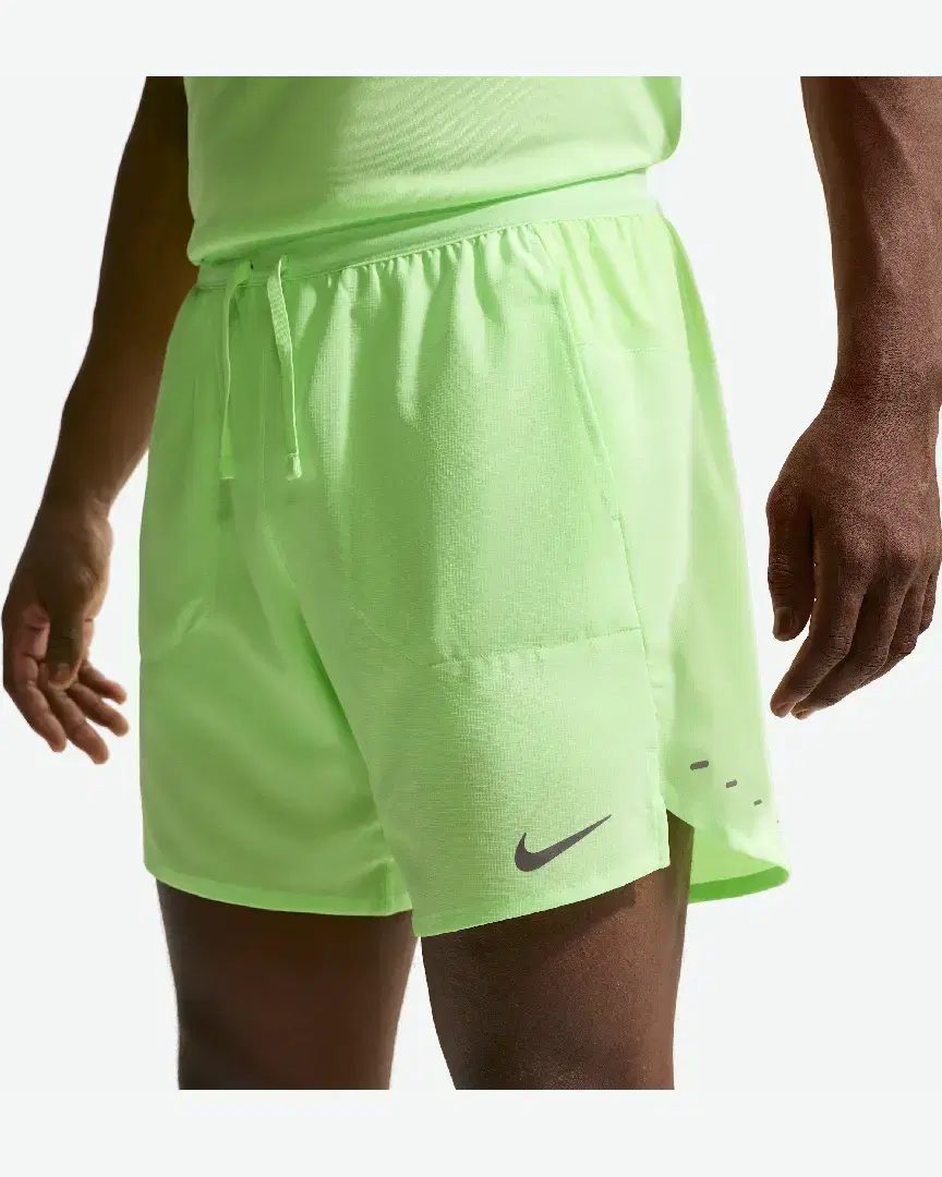 Corto 2-En-1 18 Cm Dri-Fit Nike Stride M - IF2036-377 (1) au meilleur prix !