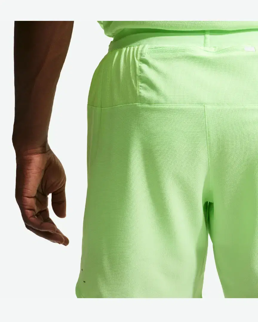 Corto 2-En-1 18 Cm Dri-Fit Nike Stride M - IF2036-377 (2) au meilleur prix !