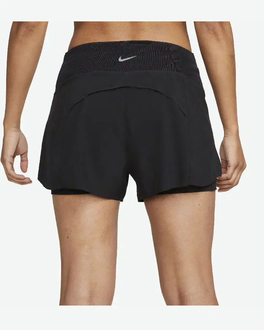 Short 2-en-1 con Pockets a Media Altura 8 cm Nike Dri-Fit Swift W - DX1029-010 (2) au meilleur prix !