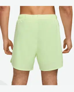 Short 2-en-1 Dri-Fit Nike Challenger 13 cm Hombre – 3/4