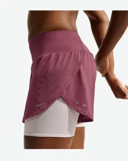 Short 2-en-1 de malla Dri-Fit Nike Flow Mujer – 3/4