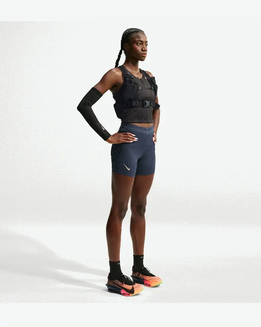 Short Ajustado Dri-Fit Adv Nike Aeroswift W - IU1063-437 (0) au meilleur prix !