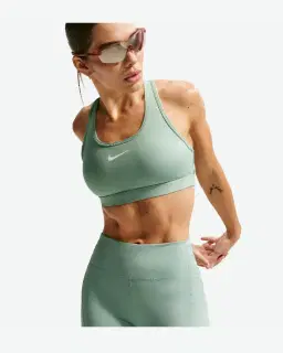 Pantalón corto ajustado de cintura alta con bolsillos 10 cm Nike Swift Mujer – 2/4