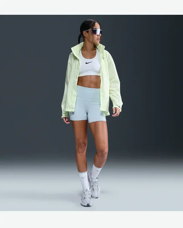 Pantalón corto ajustado de cintura alta con bolsillos 10 cm Nike Swift W