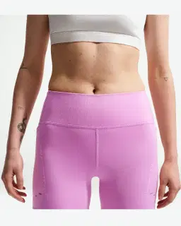 Pantalón corto ajustado de cintura alta con bolsillos 10 cm Nike Swift Mujer – 2/4