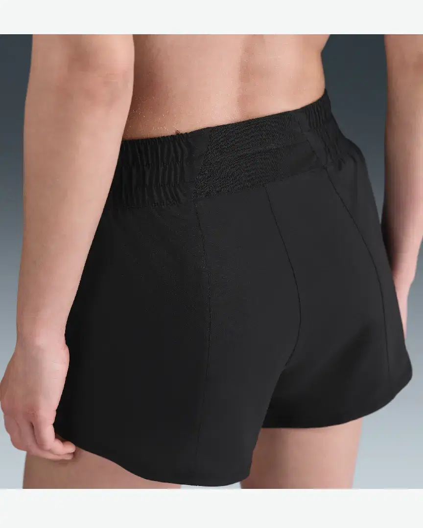 Short Ample Dri-Fit Talle Media Con Boxer Interno 8 Cm Nike One Swoosh W - HV2616-010 (2) au meilleur prix !
