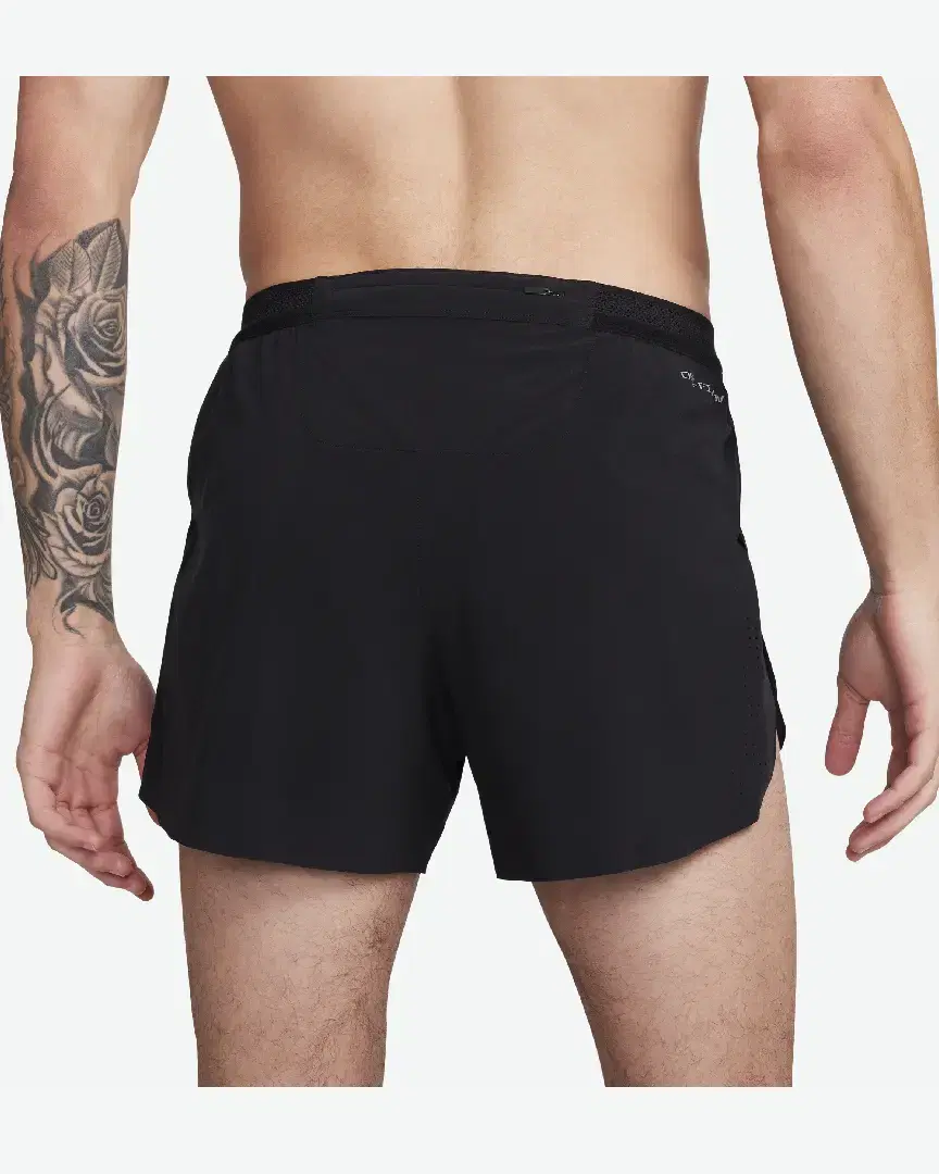 Short con pantalón corto integrado de 10 cm Dri-Fit Adv Nike Aeroswift M - FN3352-010 (2) au meilleur prix !