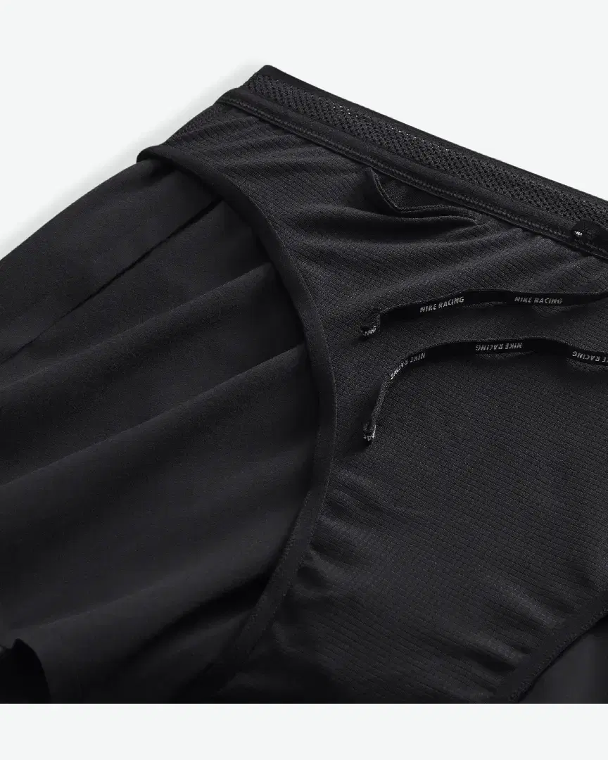 Short con pantalón corto integrado de 10 cm Dri-Fit Adv Nike Aeroswift M - FN3352-010 (3) au meilleur prix !