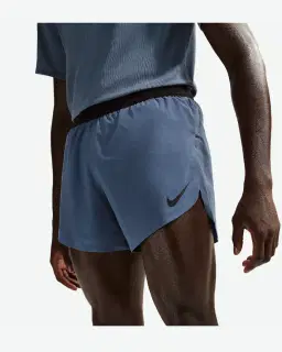 Short con pantalón corto integrado de 10 cm Dri-Fit Adv Nike Aeroswift Hombre – 2/4