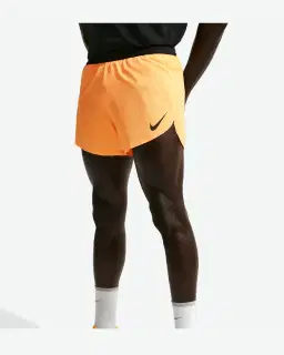 Short con pantalón corto integrado de 10 cm Dri-Fit Adv Nike Aeroswift Hombre – 2/4