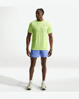 Short con pantalón interior integrado de 12,7 cm Dri-Fit Nike Miler Hombre – 1/4