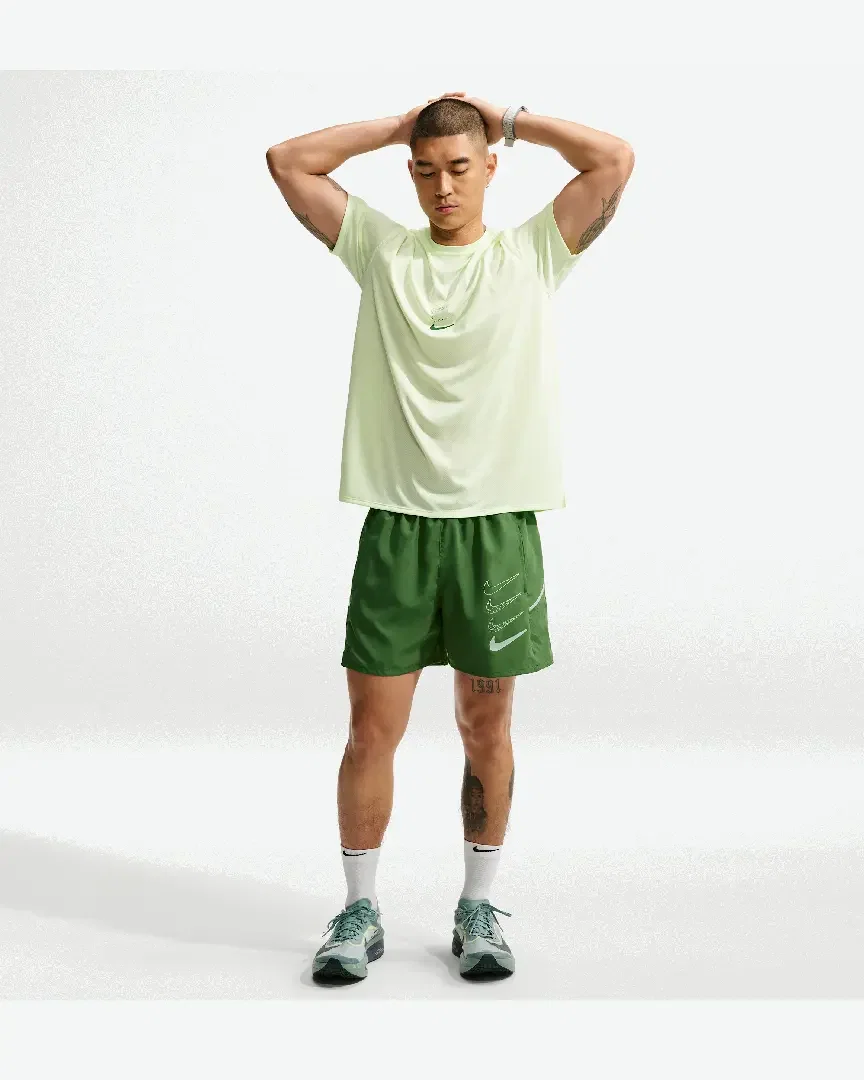Short con pantalón interior integrado de 12,7 cm Dri-Fit Nike Miler Hombre