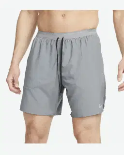 Short con shorts interiores integrados de 18 cm Dri-Fit Nike Stride Hombre – 2/4