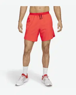 Short con shorts interiores integrados de 18 cm Dri-Fit Nike Stride Hombre – 1/4