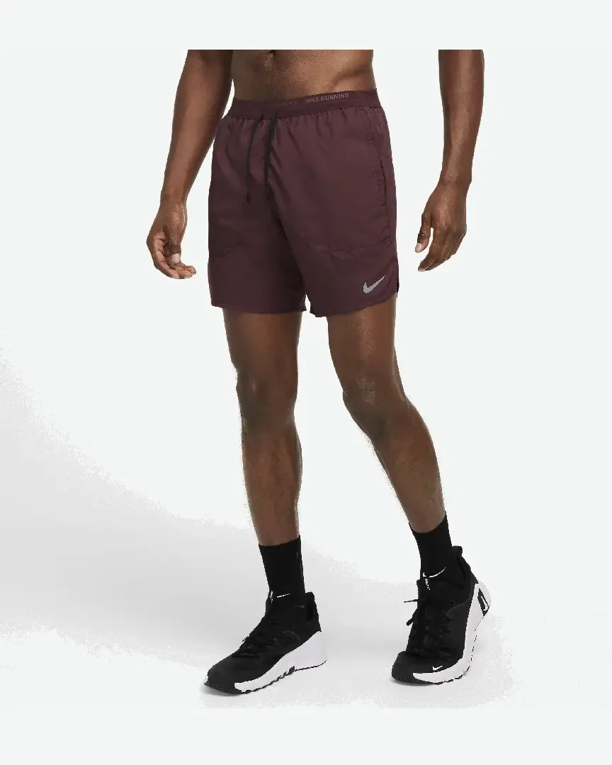 Short con shorts interiores integrados de 18 cm Dri-Fit Nike Stride Hombre