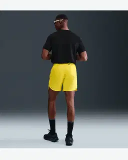 Short con shorts interiores integrados de 18 cm Dri-Fit Nike Stride Hombre – 4/4
