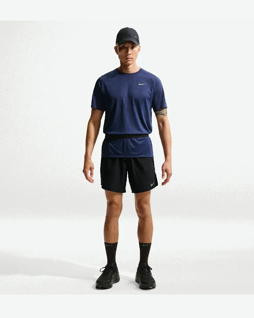 Short con shorts interiores integrados de 18 cm Dri-Fit Nike Stride Hombre