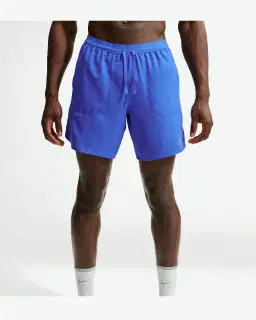Short con shorts interiores integrados de 18 cm Dri-Fit Nike Stride Hombre – 2/4