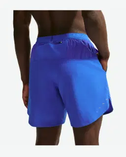 Short con shorts interiores integrados de 18 cm Dri-Fit Nike Stride Hombre – 3/4