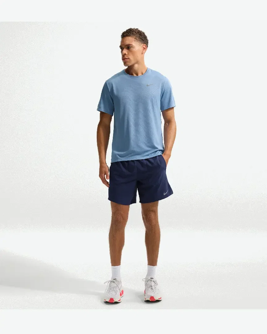 Short con shorts interiores integrados de 18 cm Dri-Fit Nike Stride Hombre
