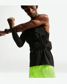 Short con shorts interiores integrados de 18 cm Dri-Fit Nike Stride Hombre – 4/4