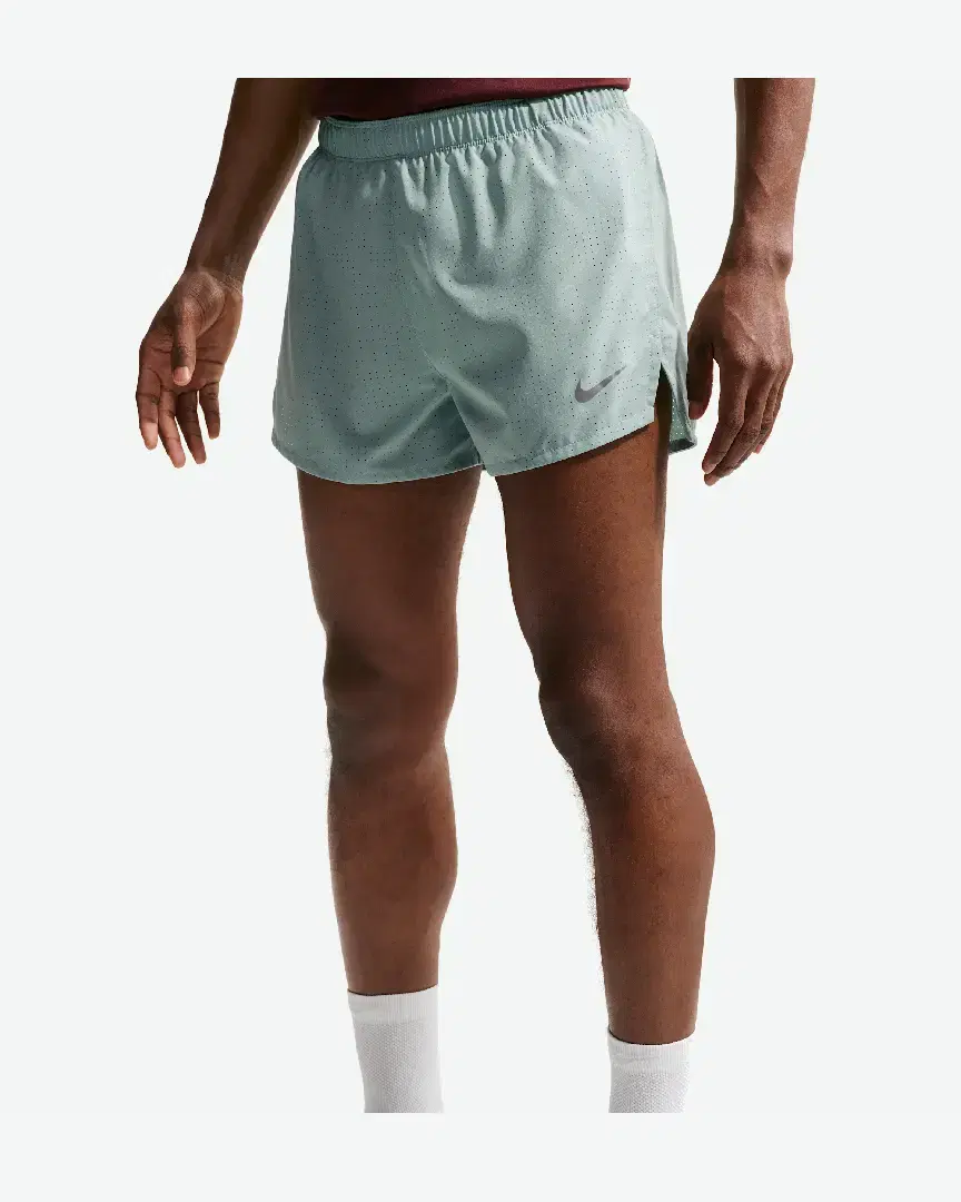 Short con calzón integrado de 8 cm Dri-Fit Nike Fast M - FN3355-006 (1) au meilleur prix !